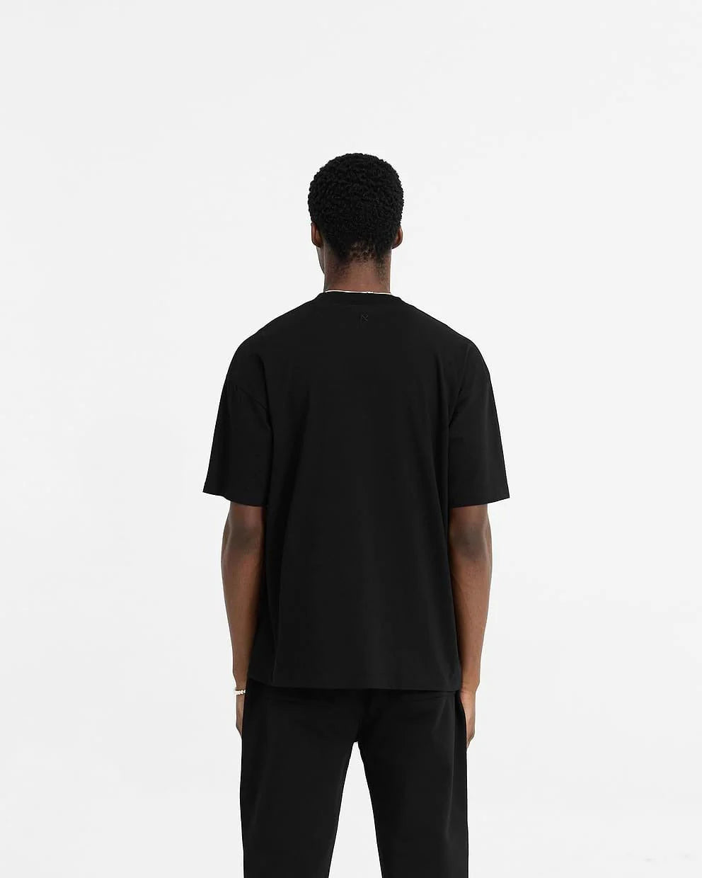 Korre Script Tee Black